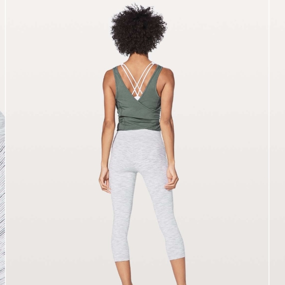 Lululemon Its A Tie Tank Green - Picture 3 of 7